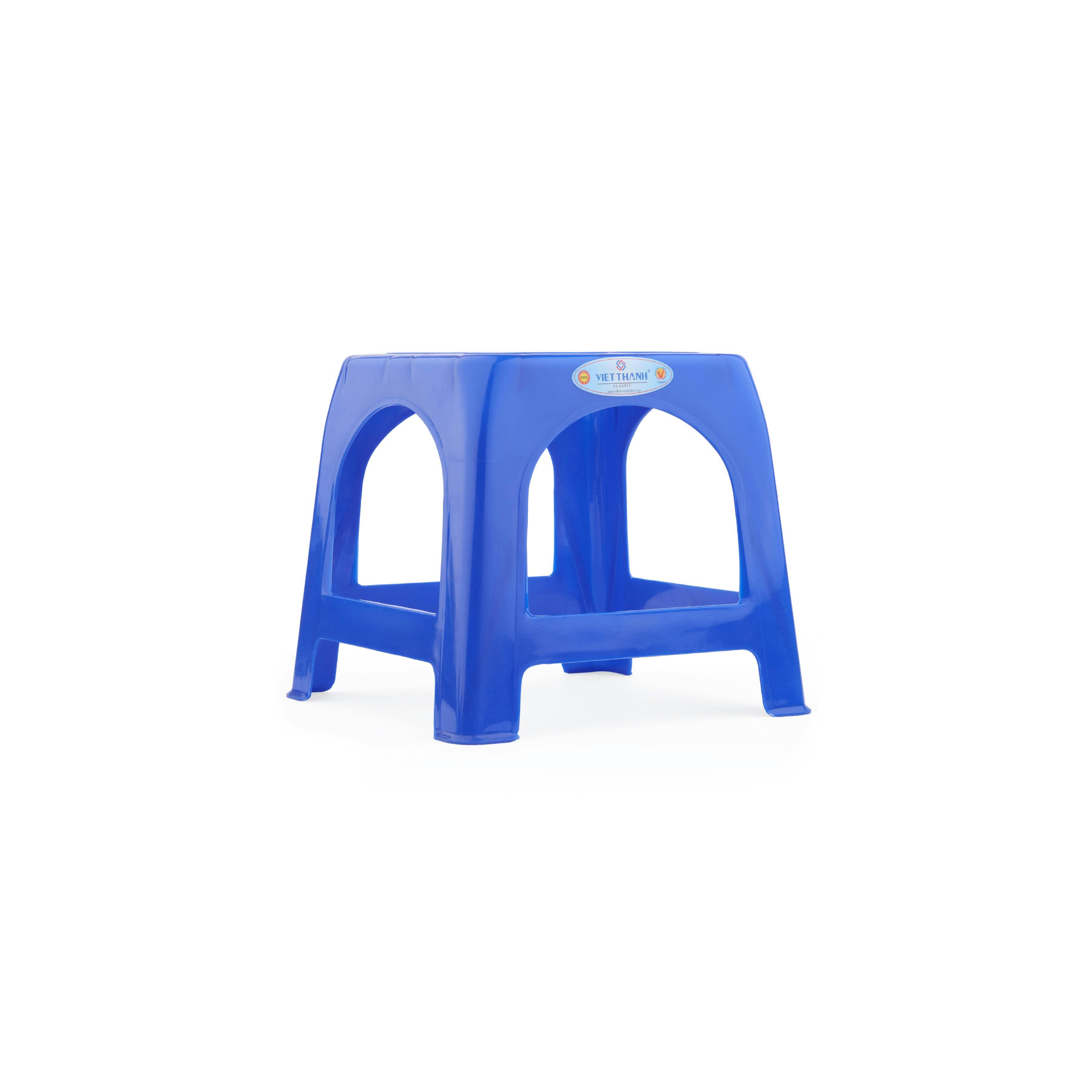 a set of blue stools = 2 of 6